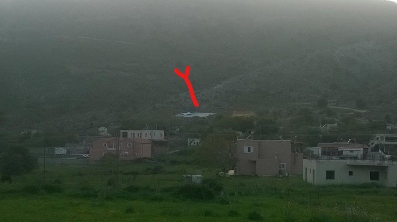 Ζωγράφισαν πελώρια ελληνική σημαία στα Σφακιά -600 τ.μ [εικόνες] | iefimerida.gr 0