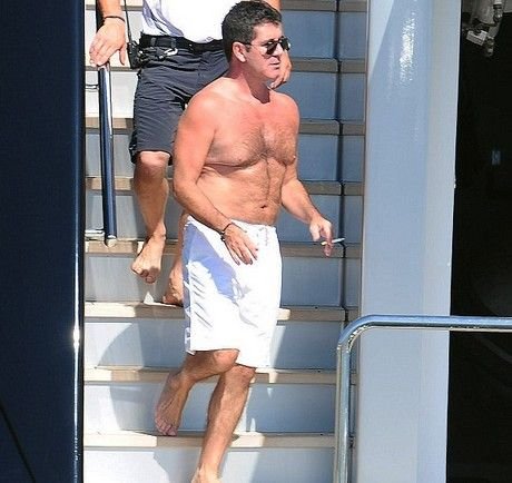 Διάσημος παρουσιαστής δίνει χιλιάδες ευρώ την εβδομάδα για μια θαλαμηγό [εικόνες] | iefimerida.gr 1