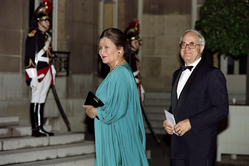 Σιμόν Βέιλ: Η Γαλλοεβραία υπουργός που νομιμοποίησε την έκτρωση στη Γαλλία [εικόνες] | iefimerida.gr 7