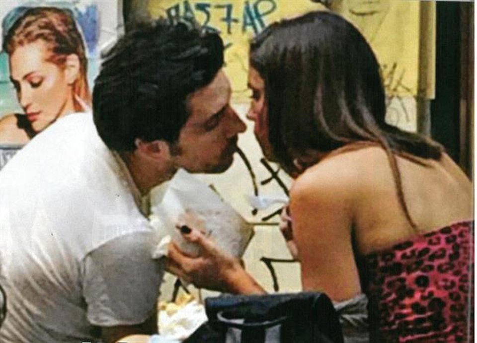 Τα καυτά φιλιά της Μαίρης Συνατσάκη με τον ηθοποιό, νέο σύντροφό της [εικόνες] | iefimerida.gr 1