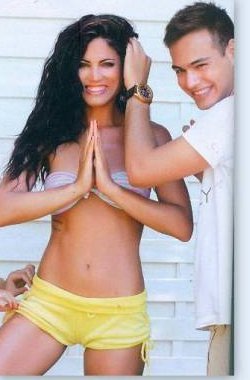 Τo pole dancing και οι κοιλιακοί-φέτες της Μαίρης Συνατσάκη [εικόνα] | iefimerida.gr 0