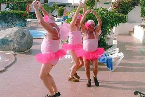 Οι Βρετανοί «βρωμίζουν» το Νότο -Τα αχαλίνωτα όργια συνταξιούχων στην Τενερίφη -Τα μεθύσια και τα ξεφτιλίκια [εικόνες] | iefimerida.gr 0