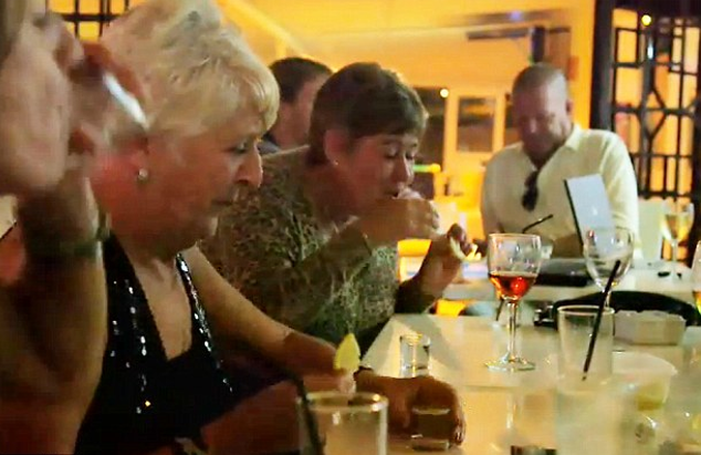 Οι Βρετανοί «βρωμίζουν» το Νότο -Τα αχαλίνωτα όργια συνταξιούχων στην Τενερίφη -Τα μεθύσια και τα ξεφτιλίκια [εικόνες] | iefimerida.gr 4