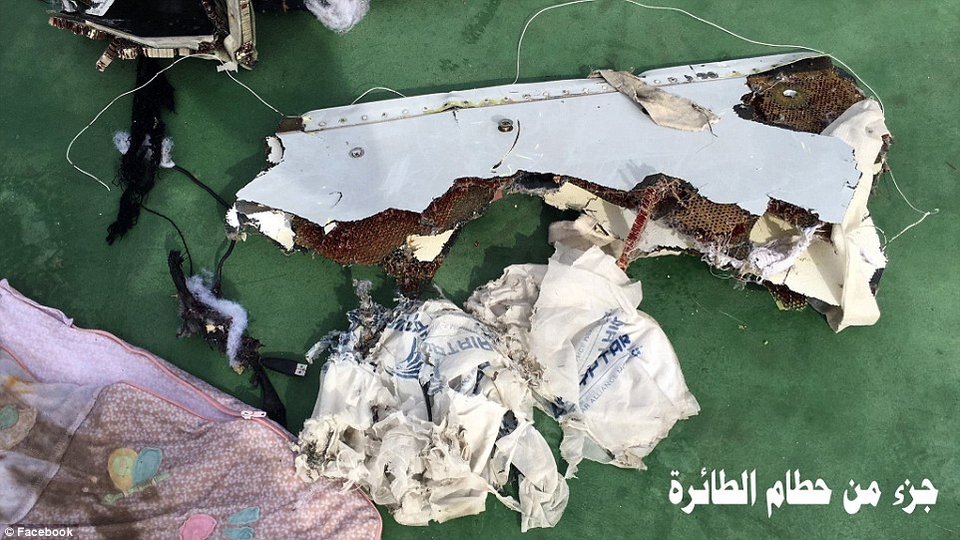 Τραγωδία EgyptAir: Σε βάθος 3 χλμ. αναζητούν τα μαύρα κουτιά -Εκεί κρύβονται οι απαντήσεις | iefimerida.gr 3