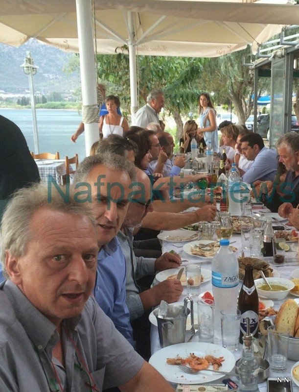 Σε ταβέρνα με 80 άτομα έφαγε ο Τσίπρας -Φαγκρί και θαλασσινά είχε το μενού [εικόνα] | iefimerida.gr 0