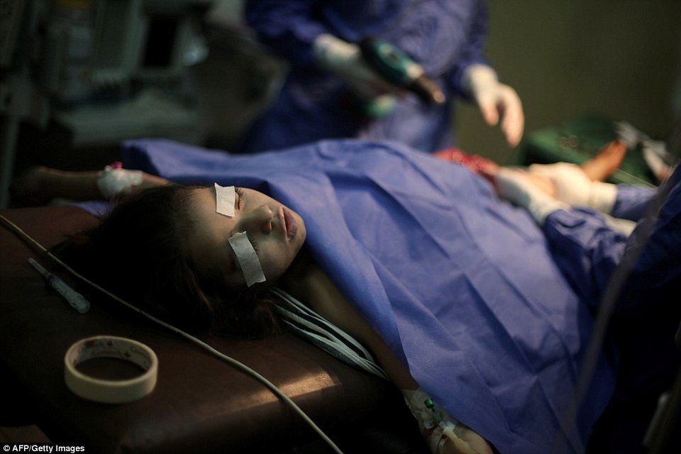 Βομβάρδισαν και σχολείο στη Συρία - 34 νεκροί και πολλά παιδιά στο νοσοκομείο [εικόνες] | iefimerida.gr 2