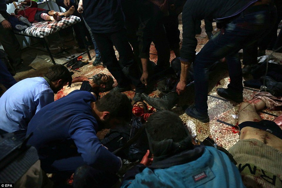 Βομβάρδισαν και σχολείο στη Συρία - 34 νεκροί και πολλά παιδιά στο νοσοκομείο [εικόνες] | iefimerida.gr 1