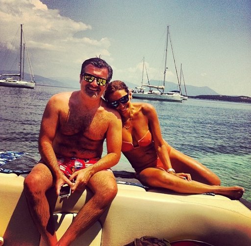 Το κόκκινο μπικίνι της Ελλης Κοκκίνου που αναστάτωσε την Λευκάδα [εικόνες]  | iefimerida.gr 1