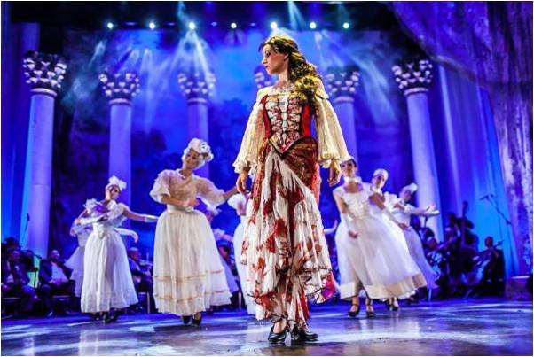 Ο μύθος της αυτοκράτειρας Σίσσυ στο Ηρώδειο -Με τσιγγάνικα βιολιά και μπαλέτα [εικόνες]  | iefimerida.gr 3