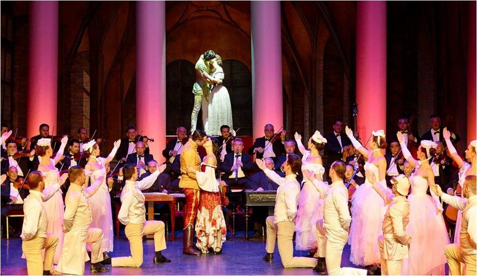 Ο μύθος της αυτοκράτειρας Σίσσυ στο Ηρώδειο -Με τσιγγάνικα βιολιά και μπαλέτα [εικόνες]  | iefimerida.gr 4