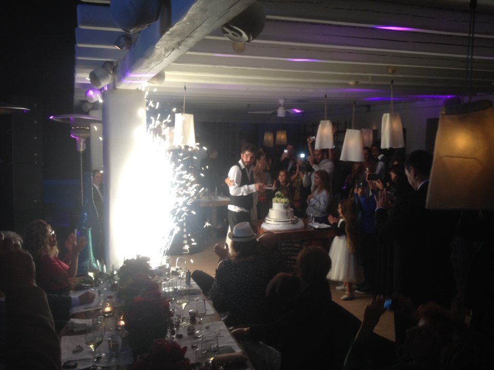 Ο γάμος της Σίσσυς Φειδά -Η γαμήλια δεξίωση και το τρελό πάρτι με τον Τόνι Σφήνο [εικόνες] | iefimerida.gr 2