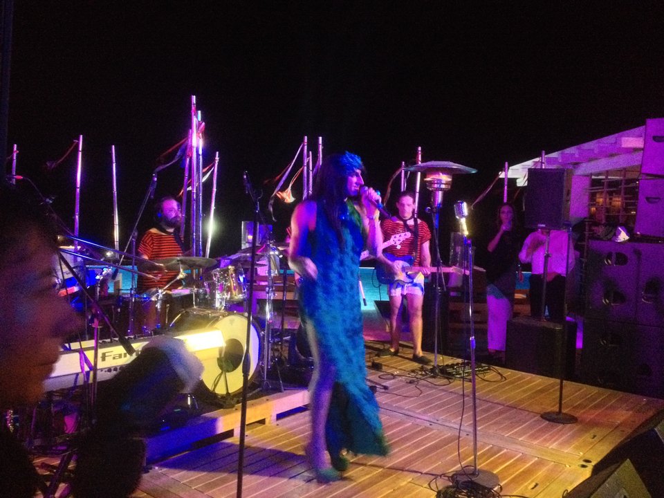 Ο γάμος της Σίσσυς Φειδά -Η γαμήλια δεξίωση και το τρελό πάρτι με τον Τόνι Σφήνο [εικόνες] | iefimerida.gr 5