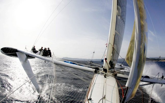 Το «Υδρόπτερο» πετάει στα κύματα – Το πιο γρήγορο ιστιοφόρο στον κόσμο [βίντεο & εικόνες] | iefimerida.gr 2