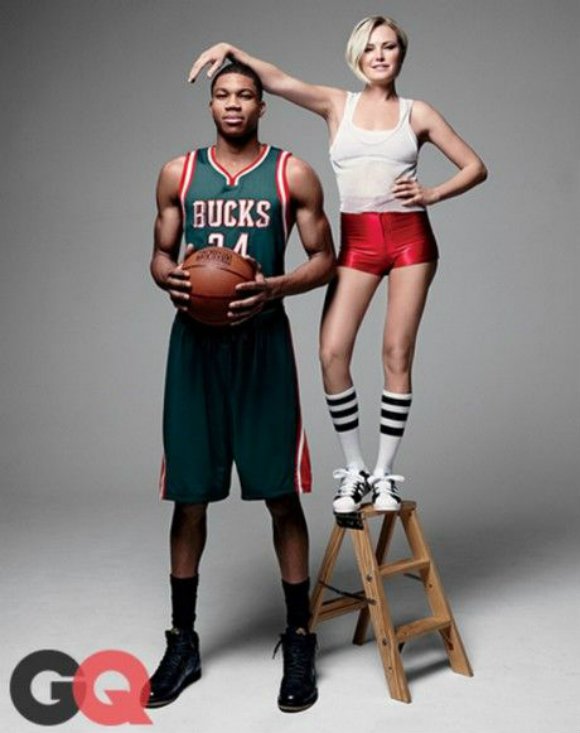 Ο Αντετοκούνμπο μοντέλο στο περιοδικό GQ - «Πάνω» του η ξανθιά σταρ Μάλιν Άκερμαν [εικόνες] | iefimerida.gr 1