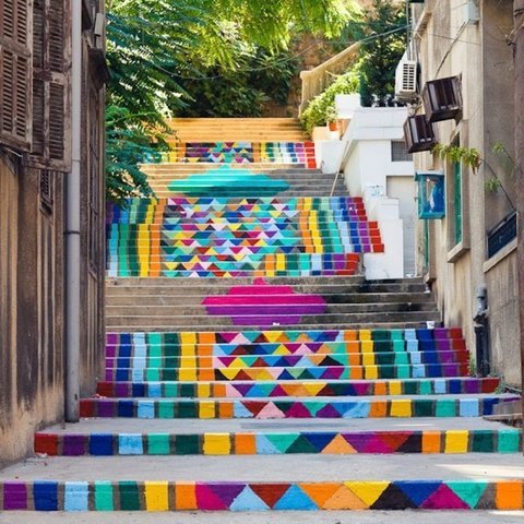 Σκάλες έργα τέχνης που δίνουν διαφορετικό χρώμα στις πόλεις του κόσμου [εικόνες] | iefimerida.gr 4
