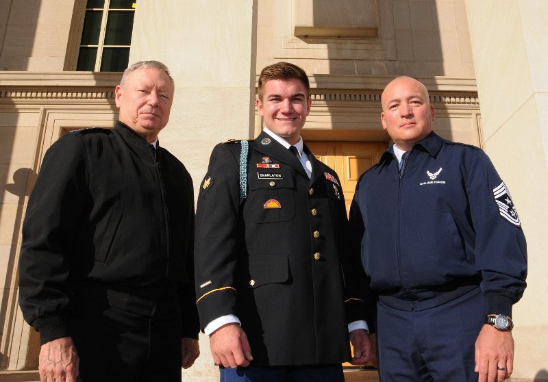 Aλεκ Σκαρλάτος: Ο Ελληνας ήρωας που γίνεται ταινία από τον Κλιντ Ιστγουντ [εικόνες] | iefimerida.gr 6