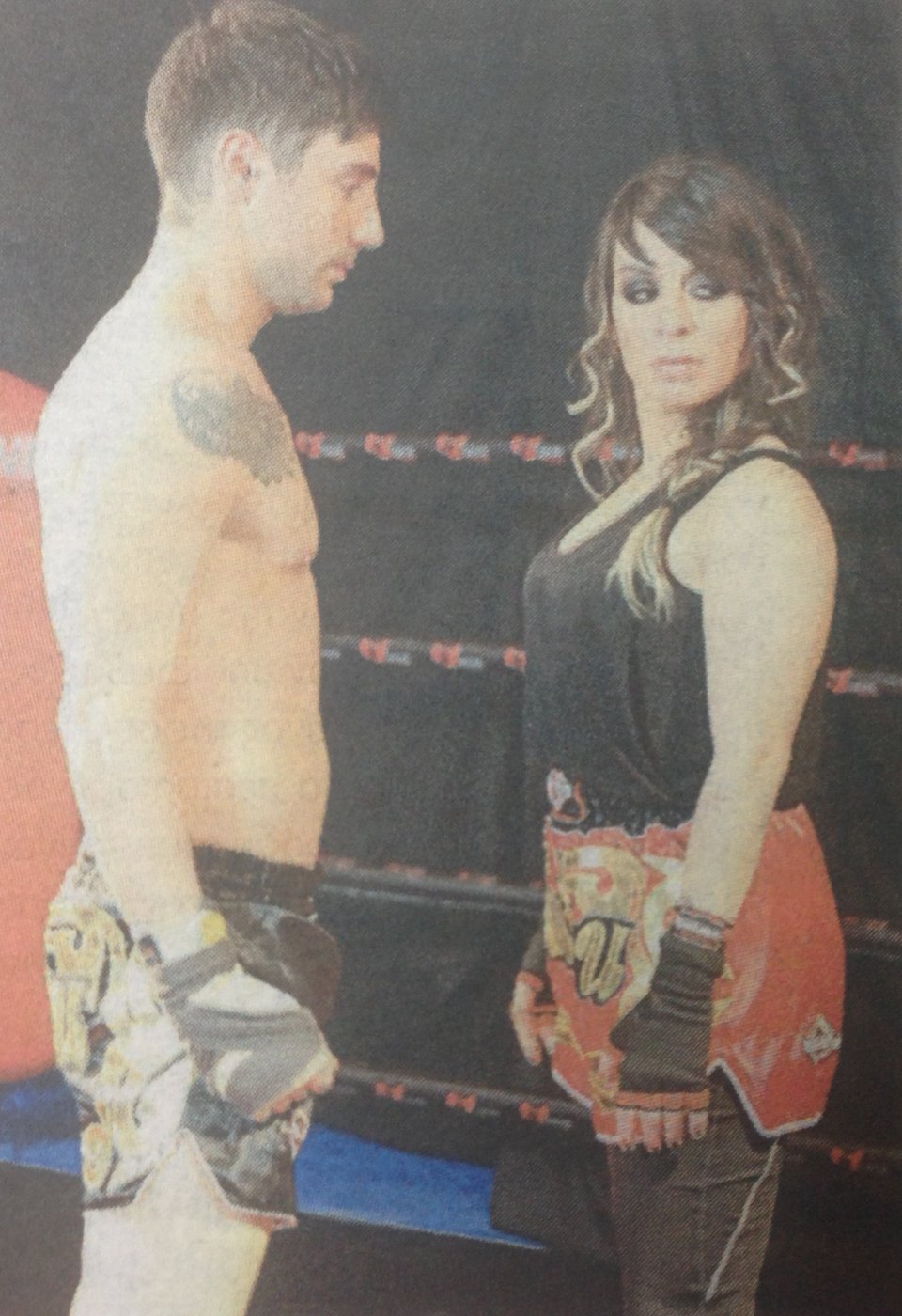 Η Πένυ Σκάρου φωτογραφίζεται πρώτη φορά με το τεχνητό πόδι [εικόνες] | iefimerida.gr 2