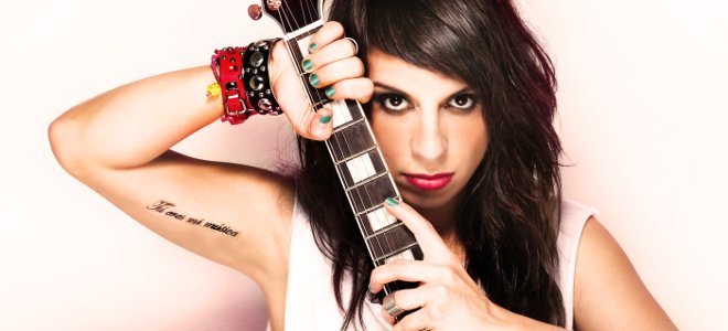 Η τραγουδίστρια Πένυ Σκάρου φωτογραφίζεται για πρώτη φορά μετά τον ακρωτηριασμό της [εικόνες] | iefimerida.gr 0