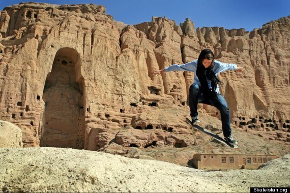 Μπούργκα και skateboarding – Μια σχολή που έφερε επανάσταση και χαρά στα κορίτσια του Αφγανιστάν [εικόνες&βίντεο]  | iefimerida.gr 0