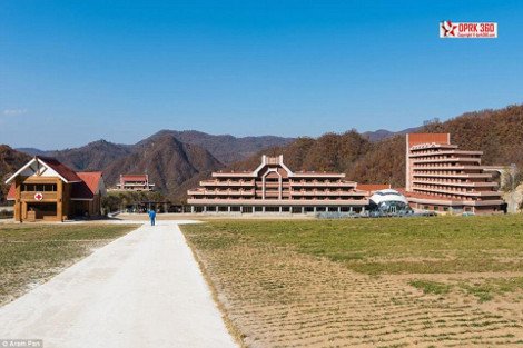 Στα άδυτα του χιονοδρομικού της Βορείου Κορέας -Το κιτς σε όλο του το μεγαλείο [εικόνες] | iefimerida.gr 0