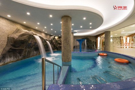 Στα άδυτα του χιονοδρομικού της Βορείου Κορέας -Το κιτς σε όλο του το μεγαλείο [εικόνες] | iefimerida.gr 10