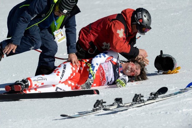 Σοβαρός τραυματισμός σκιέρ στο Παγκόσμιο Πρωτάθλημα του Κολοράντο [εικόνες & βίντεο] | iefimerida.gr 0