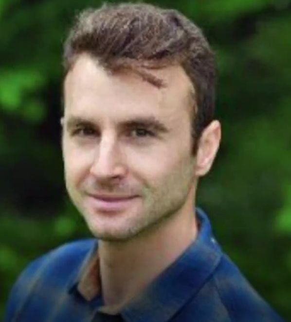 Αυτός είναι ο σκιέρ που καταπλακώθηκε από χιονοστιβάδα στη Βασιλίτσα [εικόνες & βίντεο] | iefimerida.gr 2