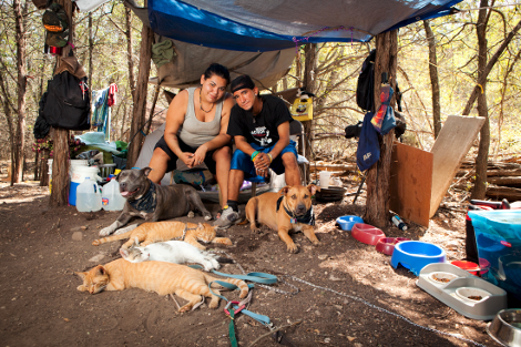 Αστεγοι και σκύλοι -Ενα δέσιμο ιδιαίτερο, βαθύ, μια αγάπη δυνατή και αμοιβαία [εικόνες] | iefimerida.gr 6