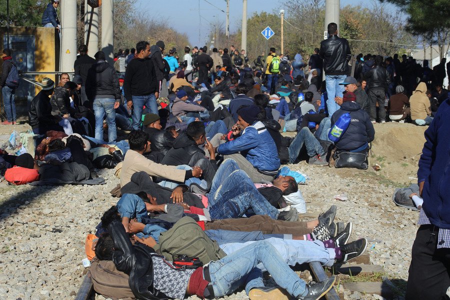 Ασφυκτική η κατάσταση στην Ειδομένη -5.000 πρόσφυγες στα σύνορα με την ΠΓΔΜ [εικόνες] | iefimerida.gr 5