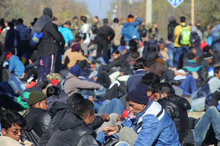 Ασφυκτική η κατάσταση στην Ειδομένη -5.000 πρόσφυγες στα σύνορα με την ΠΓΔΜ [εικόνες] | iefimerida.gr 6