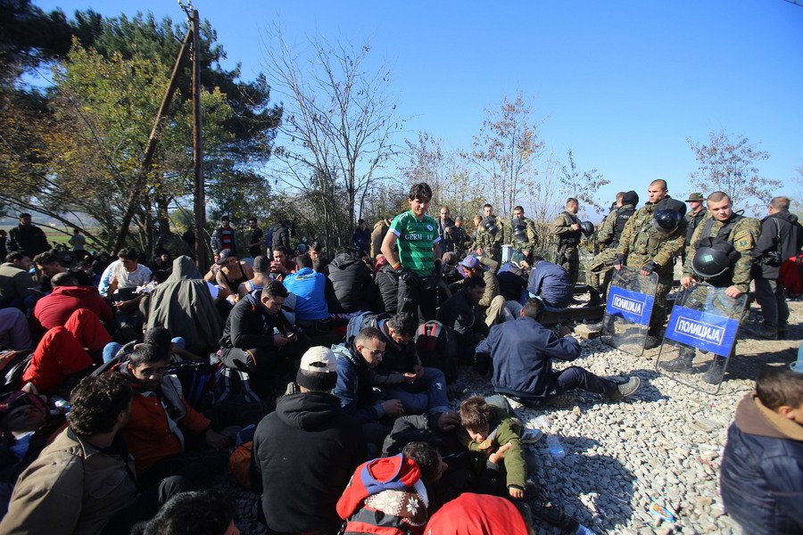 Ασφυκτική η κατάσταση στην Ειδομένη -5.000 πρόσφυγες στα σύνορα με την ΠΓΔΜ [εικόνες] | iefimerida.gr 7