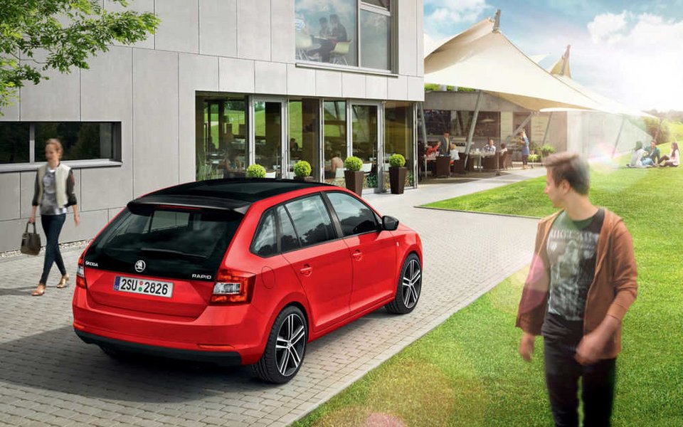 Skoda Rapid Spaceback: Μοντέρνο, άνετο και από 1.200 κυβικά | iefimerida.gr 1