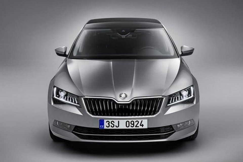 Αυτό είναι τα νέο Superb της Skoda | iefimerida.gr 0