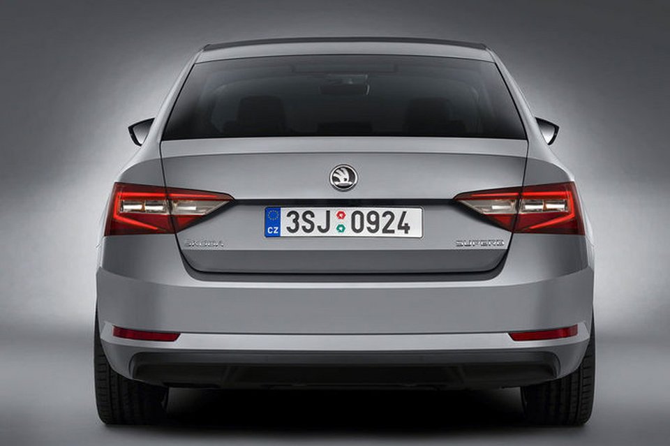Αυτό είναι τα νέο Superb της Skoda | iefimerida.gr 3