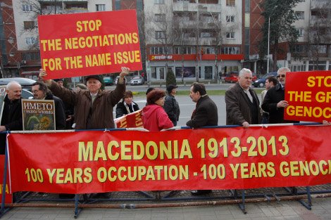 Αμετανόητα προκλητικοί οι Σκοπιανοί: Ηθελαν να βάλουν τον Βενιζέλο να κάνει δηλώσεις με φόντο το «Δημοκρατία Μακεδονίας» | iefimerida.gr 0