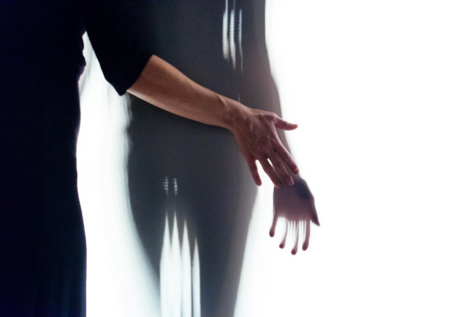  «Σκοτεινές Γλώσσες», του Θωμά Μοσχόπουλου [εικόνες] | iefimerida.gr 3