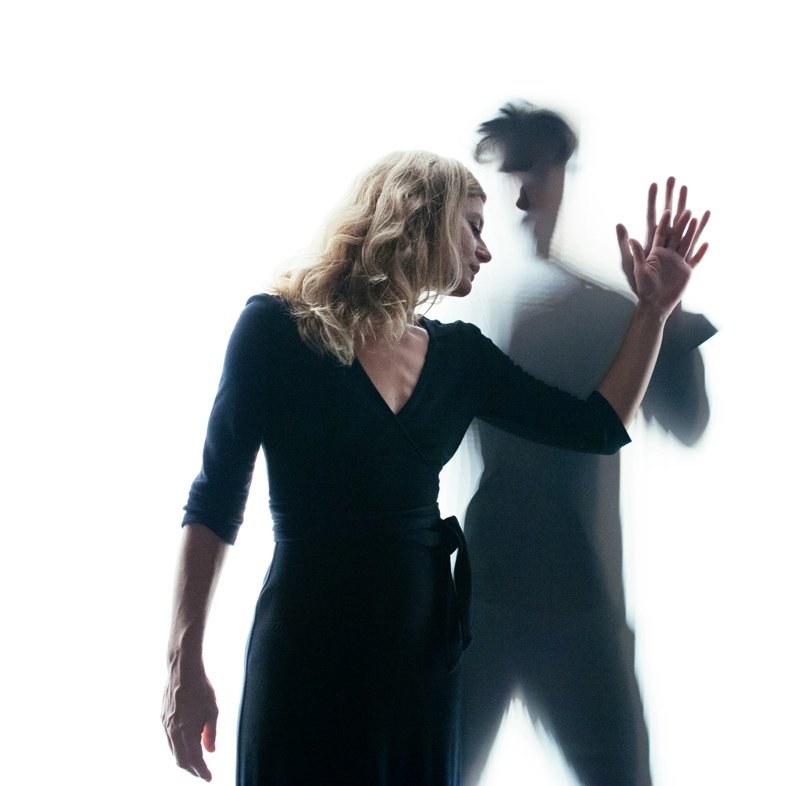  «Σκοτεινές Γλώσσες», του Θωμά Μοσχόπουλου [εικόνες] | iefimerida.gr 2