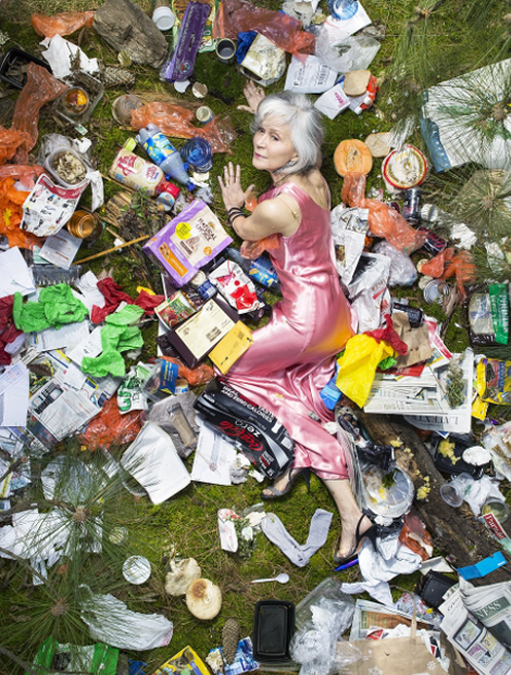 Σοκαριστικό: Πώς θα ήταν η ζωή μας αν επί μια εβδομάδα πετούσαμε τα σκουπίδια στο πάτωμα του σπιτιού μας [εικόνες] | iefimerida.gr 4