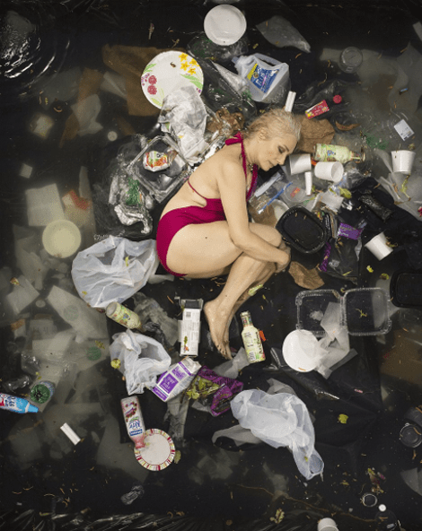 Σοκαριστικό: Πώς θα ήταν η ζωή μας αν επί μια εβδομάδα πετούσαμε τα σκουπίδια στο πάτωμα του σπιτιού μας [εικόνες] | iefimerida.gr 9