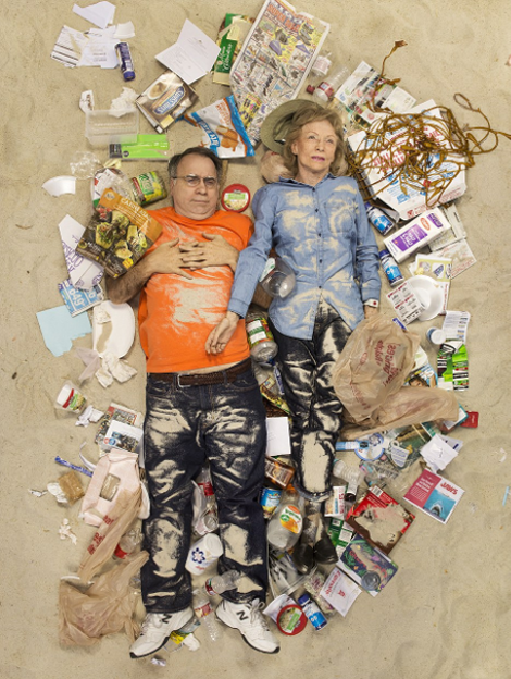 Σοκαριστικό: Πώς θα ήταν η ζωή μας αν επί μια εβδομάδα πετούσαμε τα σκουπίδια στο πάτωμα του σπιτιού μας [εικόνες] | iefimerida.gr 13