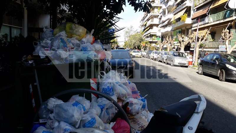 Γειτονιές στου Ζωγράφου μοιάζουν με σκουπιδότοπους -Κόντρα εργαζομένων με τον δήμο [εικόνες] | iefimerida.gr 3
