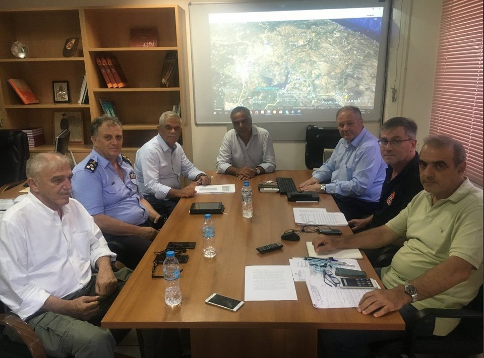 Καίγεται για τρίτη ημέρα η ανατολική Αττική-Τα μέτωπα, όλες οι πληροφορίες | iefimerida.gr 0