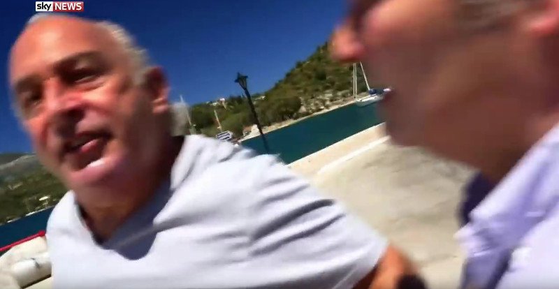 Ρεπόρτερ προκαλεί οργή δισεκατομμυριούχου στην Ιθάκη: «Θα σας πετάξω στη θάλασσα» [εικόνες&βίντεο] | iefimerida.gr 1