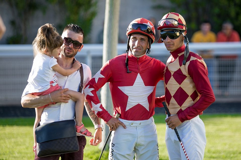 Πλήθος κόσμου στο 70ο Ελληνικό Ντέρμπι του ΟΠΑΠ [εικόνες] | iefimerida.gr 13