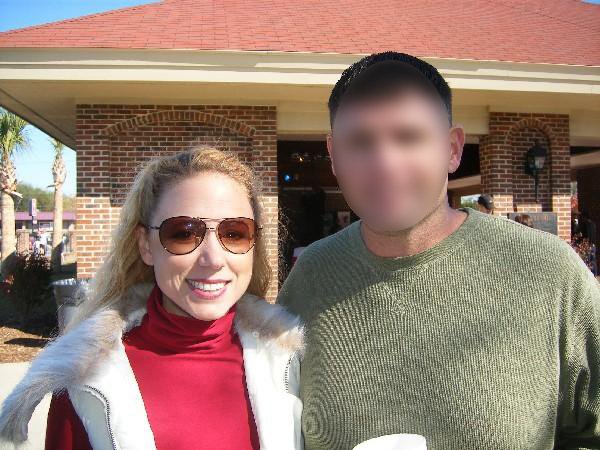 Η 34χρονη φιλόλογος που αποπλάνησε δυο μαθητές της [εικόνες]  | iefimerida.gr 0