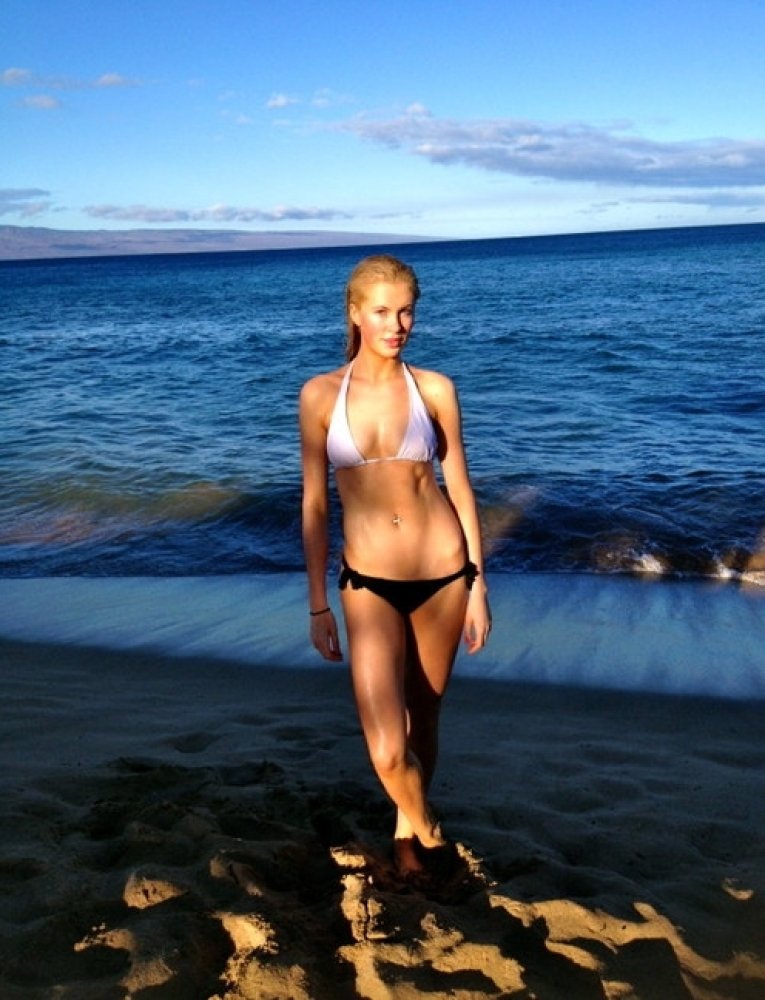 H κούκλα κόρη της Kim Basinger βρήκε τον έρωτα στο πρόσωπο μιας ράπερ [εικόνες] | iefimerida.gr 4