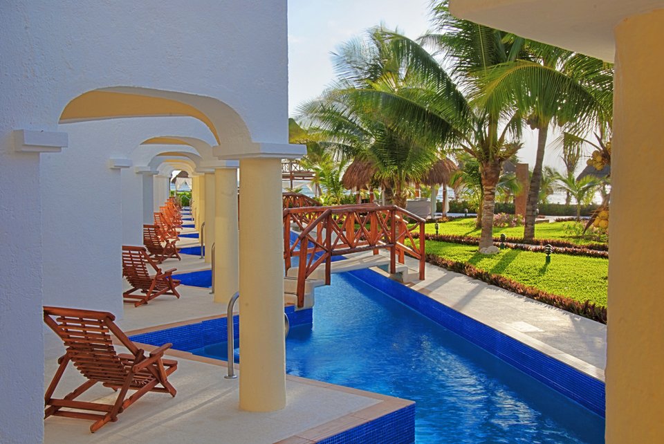 Ο παράδεισος των γυμνιστών -Το ξενοδοχείο στο οποίο δεν χρειάζεται κανείς ρούχα [εικόνες] | iefimerida.gr 5