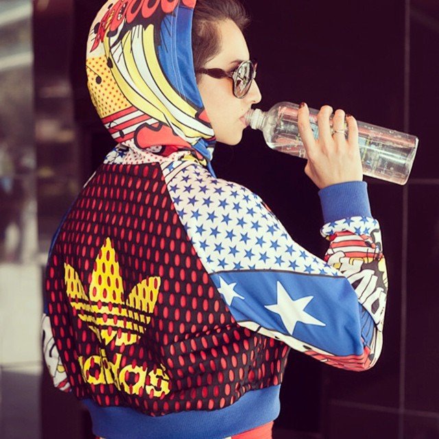 Τι φοράνε οι νέες και οι νέοι σε όλο τον κόσμο μέσα από 20 φωτογραφίες -Οι στιλάτες Αθηναίες [εικόνες] | iefimerida.gr 11