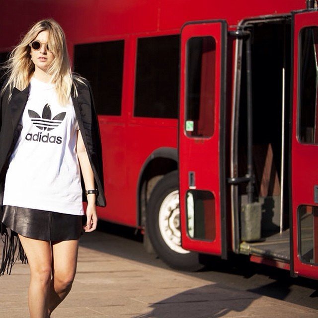 Τι φοράνε οι νέες και οι νέοι σε όλο τον κόσμο μέσα από 20 φωτογραφίες -Οι στιλάτες Αθηναίες [εικόνες] | iefimerida.gr 13