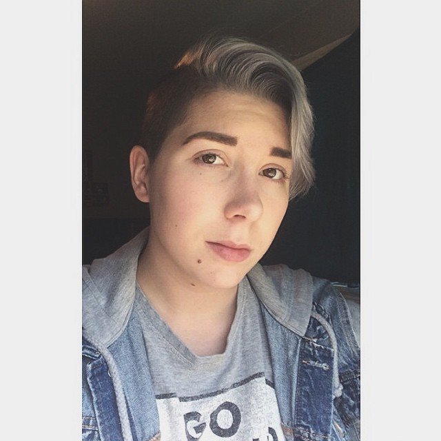 Tα στερεότυπα ομορφιάς αλλάζουν - Πώς το ανδρόγυνο λουκ γίνεται τάση [εικόνες] | iefimerida.gr 8